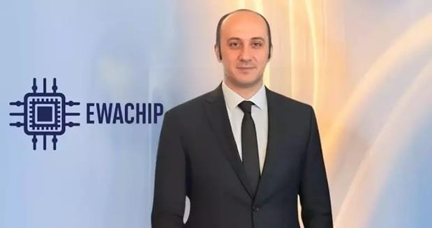 Adem Bilgin, fotonik mikroçip teknolojisini tanıttı (DHA Haberi)